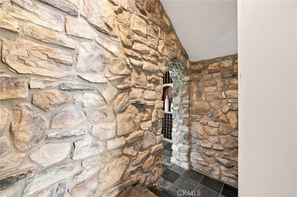 5182 Garrett Court Property Photo 14