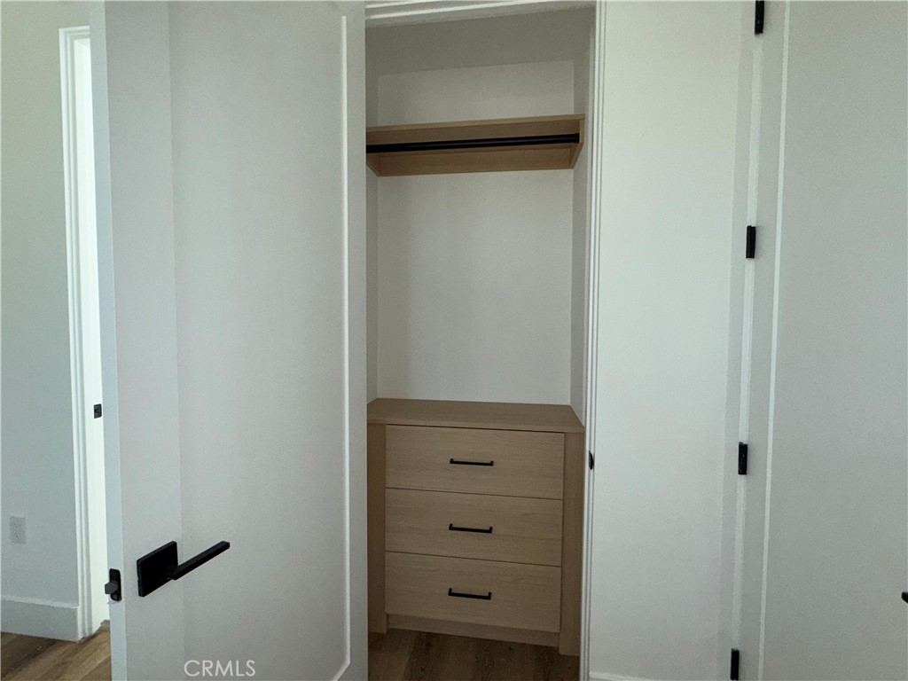 5042 Laurel Canyon Boulevard Property Photo 13