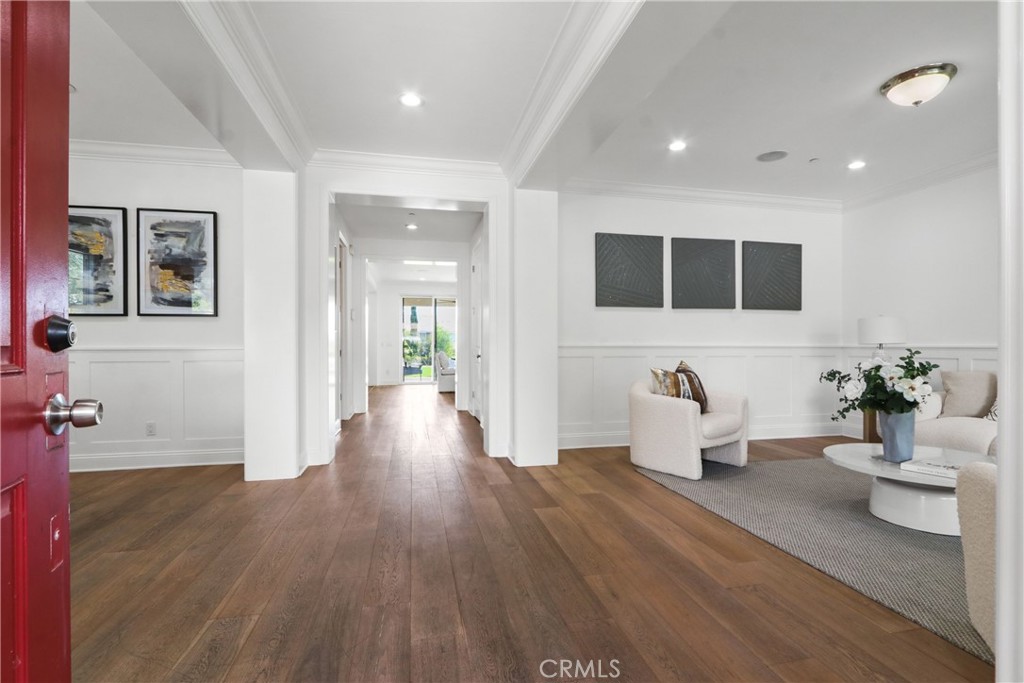 12821 Victoria Street Property Photo 6