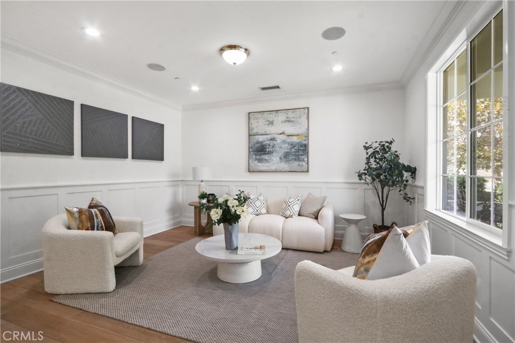 12821 Victoria Street Property Photo 7