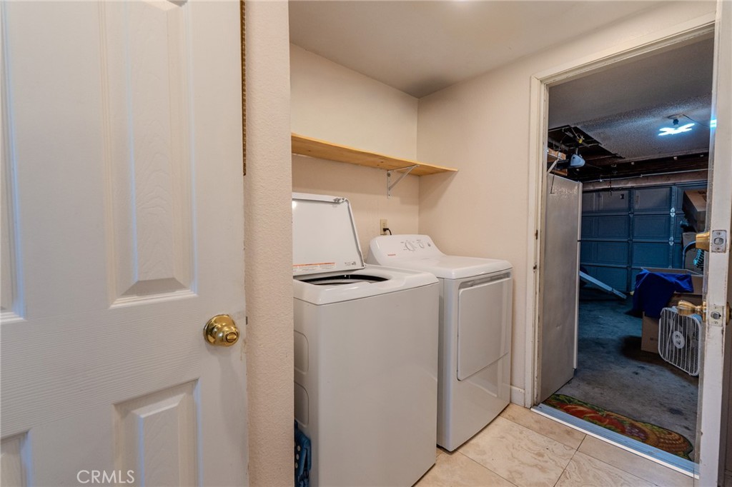 1665 N Fillmore Ave Property Photo 18