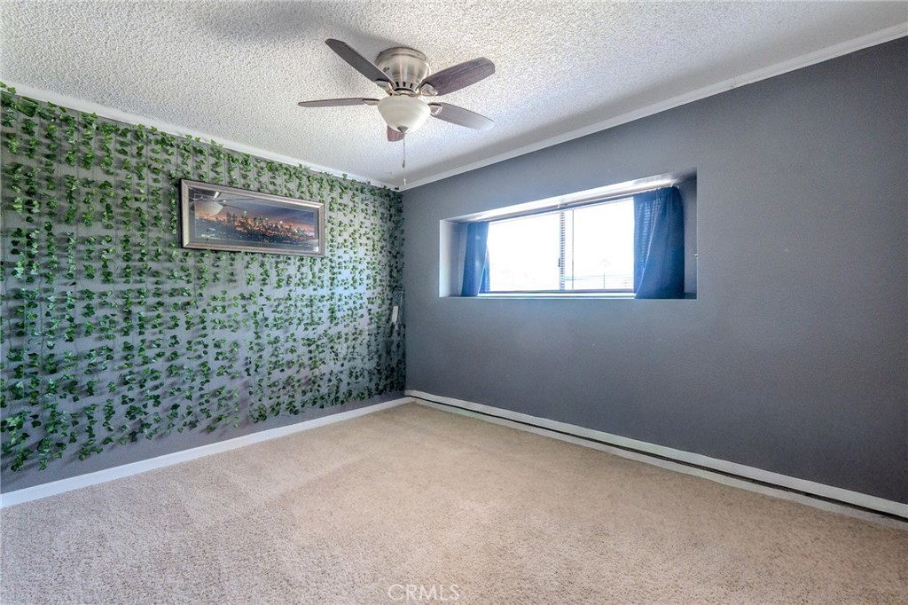 1665 N Fillmore Ave Property Photo 32