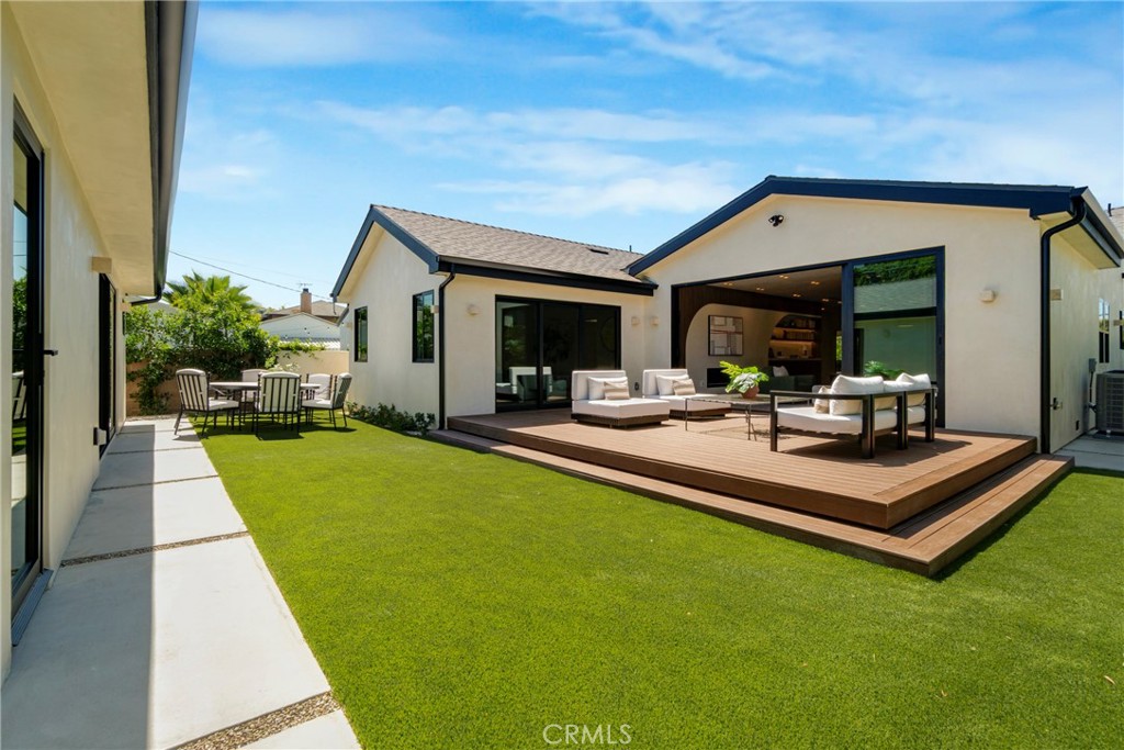 2339 23rd Property Photo 43