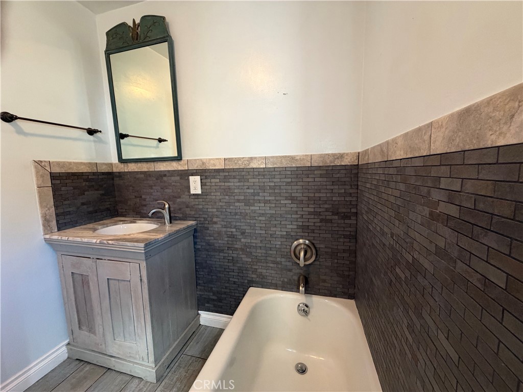 23141 Gonzales Property Photo 21
