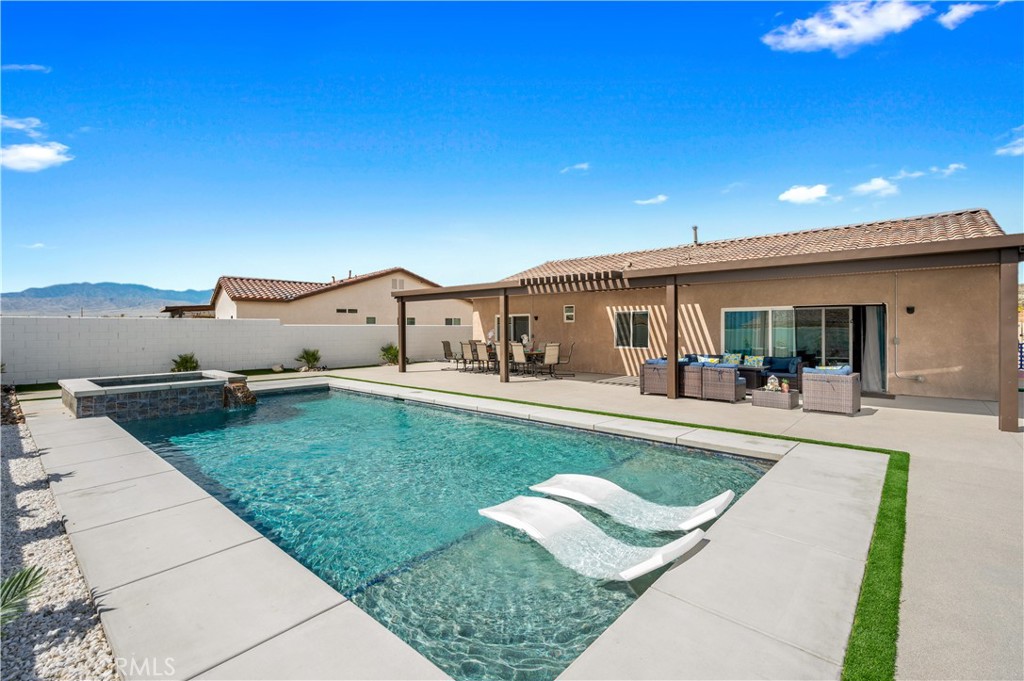 65357 Avenida Dorado Property Photo 2