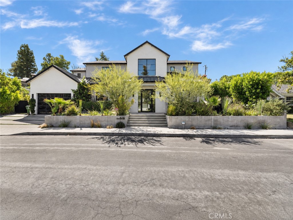4050 Contera Road Property Photo