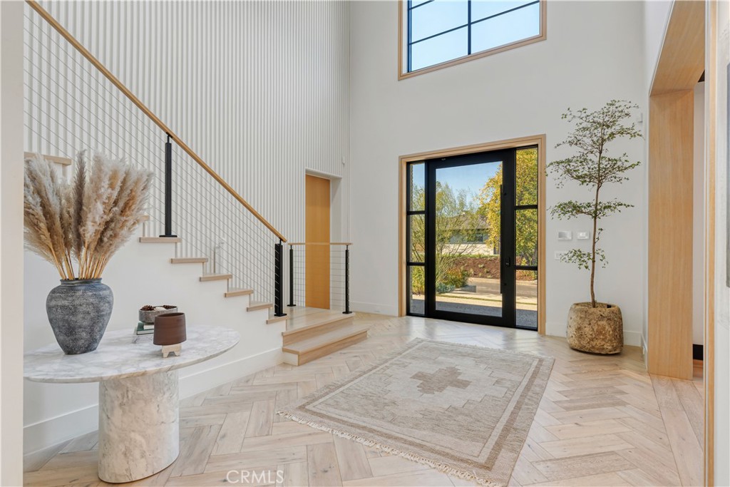 4050 Contera Road Property Photo 4
