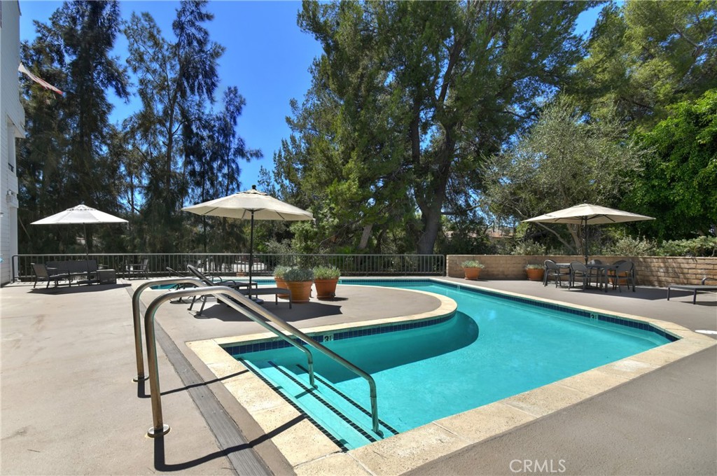 13331 Moorpark 223 Property Photo 46