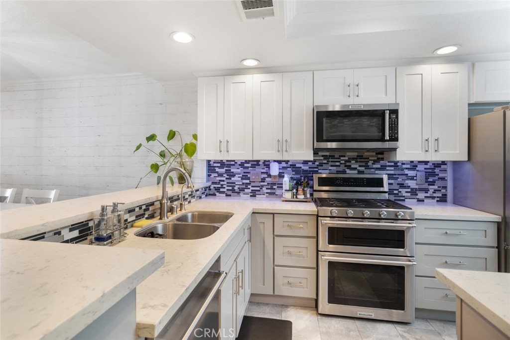 5534 Las Virgenes Road 115 Property Photo 5
