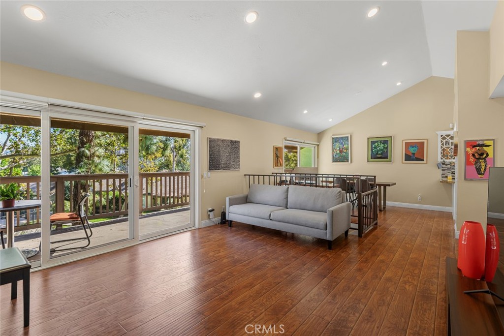 66 Mockingbird Court Property Photo 4