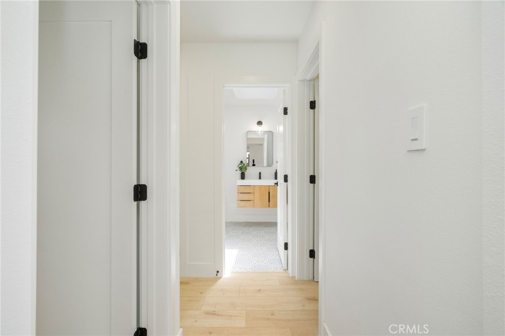 17200 Lanark Street Property Photo 11
