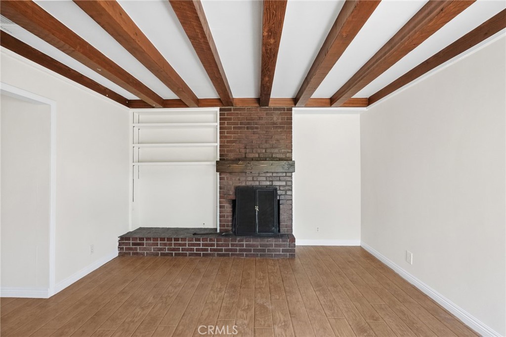 15115 Leadwell Street Property Photo 14