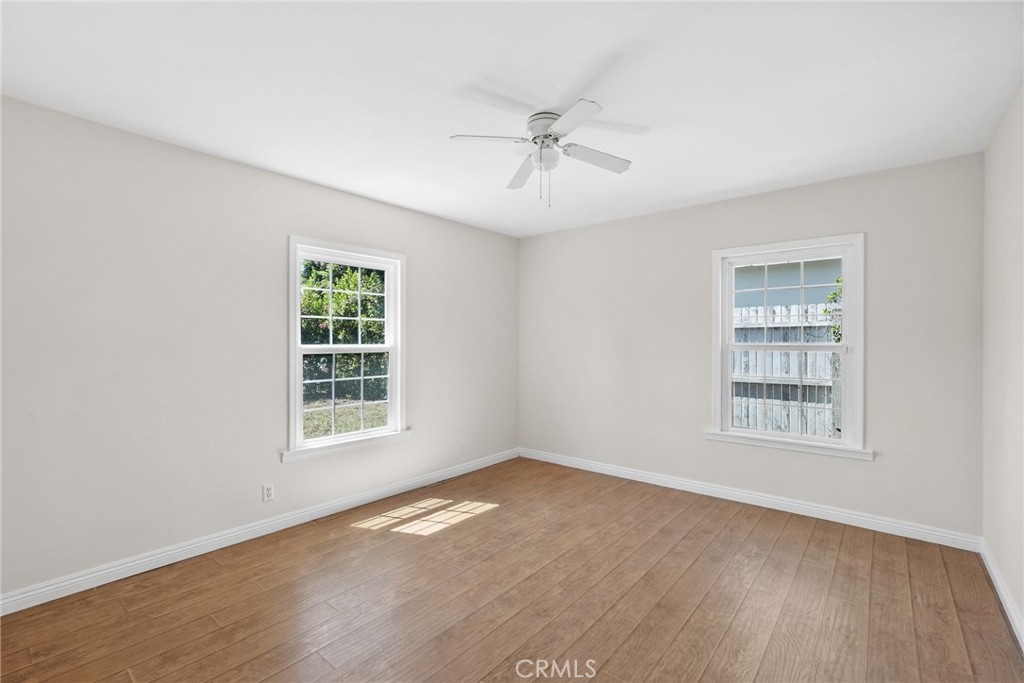 15115 Leadwell Street Property Photo 16