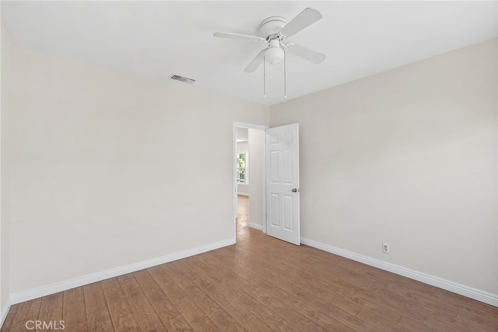 15115 Leadwell Street Property Photo 21