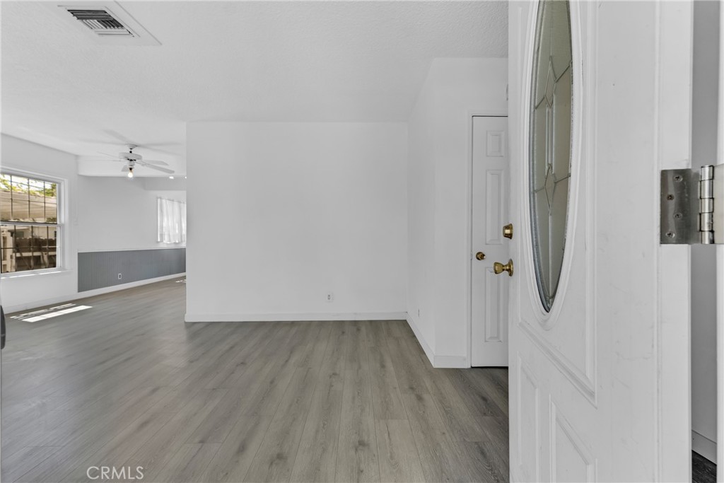8101 Lemona Property Photo 3