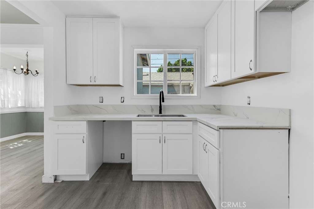 8101 Lemona Property Photo 10