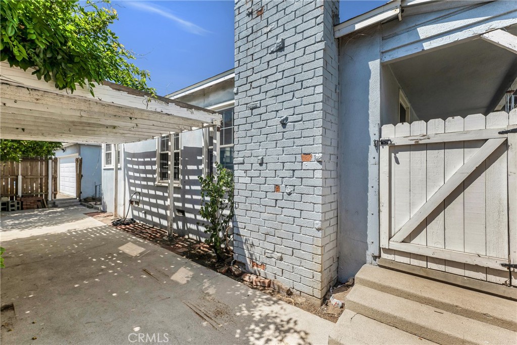 8101 Lemona Property Photo 27