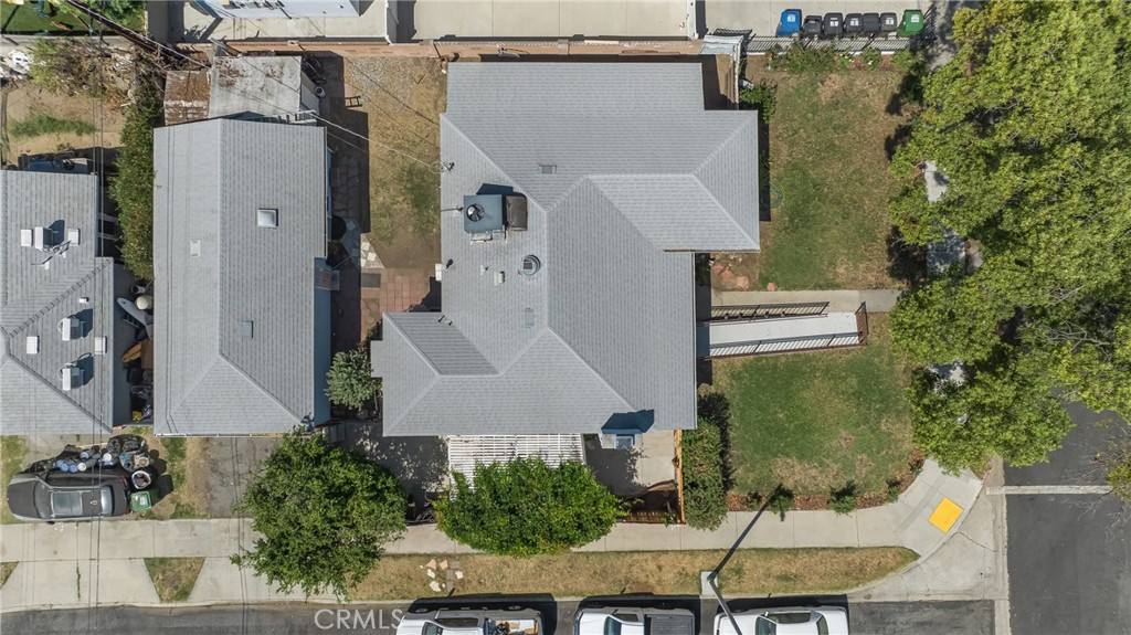 8101 Lemona Property Photo 31