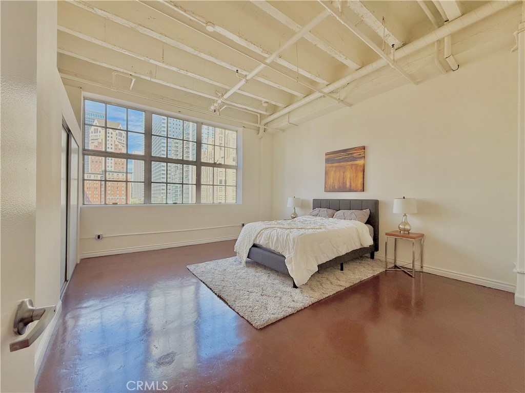 312 W 5th Street 701 Property Photo 8