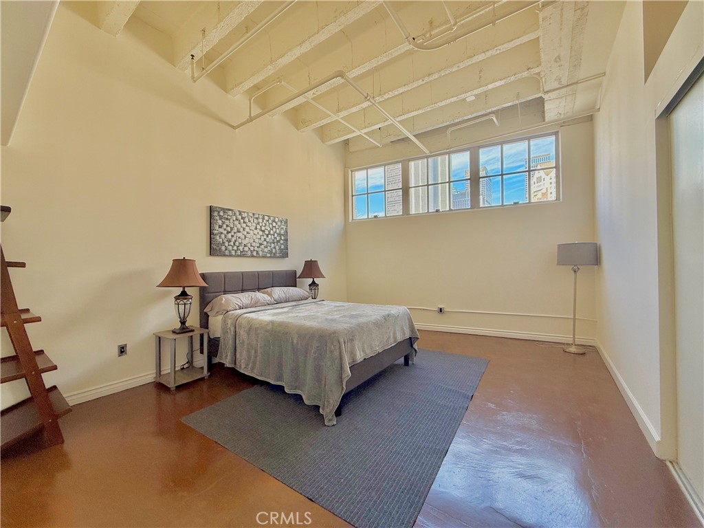 312 W 5th Street 701 Property Photo 11