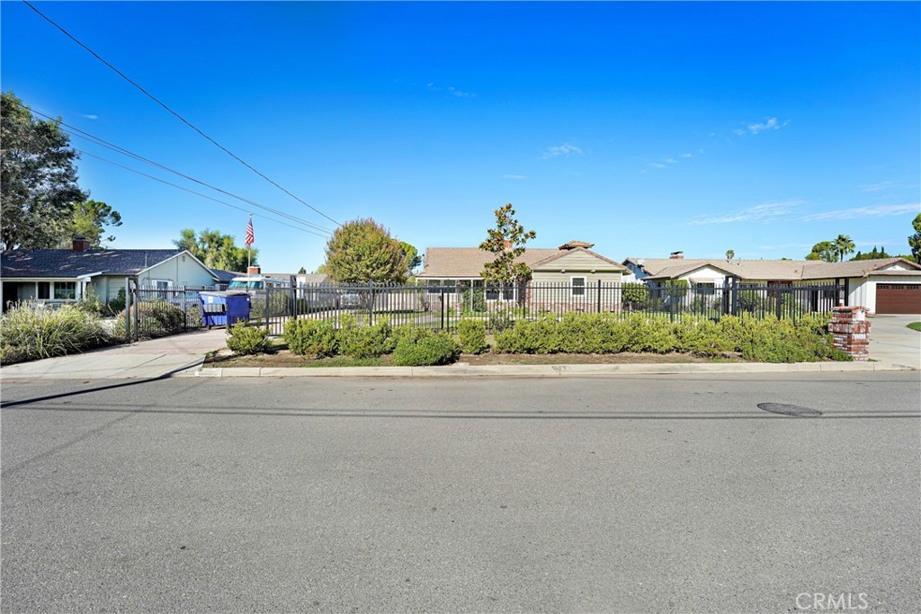 9763 Orcas Avenue Property Photo 19