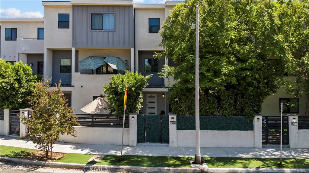 8404 Woodley Place Property Photo 1