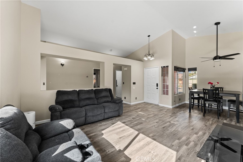 44257 Tahoe Way Property Photo 6