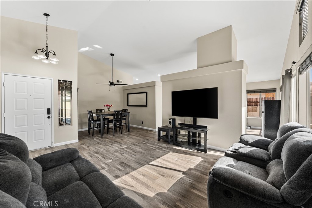 44257 Tahoe Way Property Photo 7
