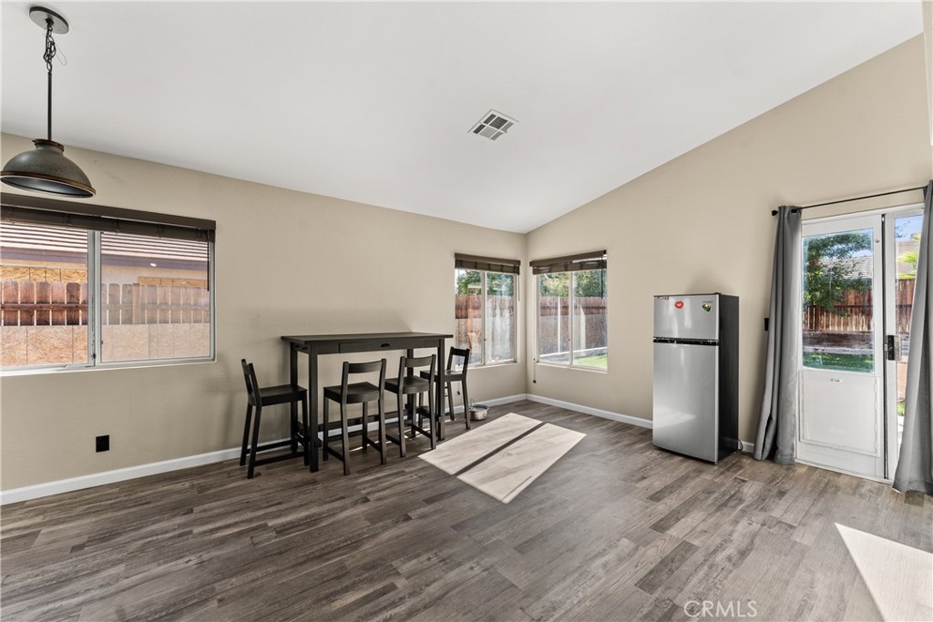 44257 Tahoe Way Property Photo 11