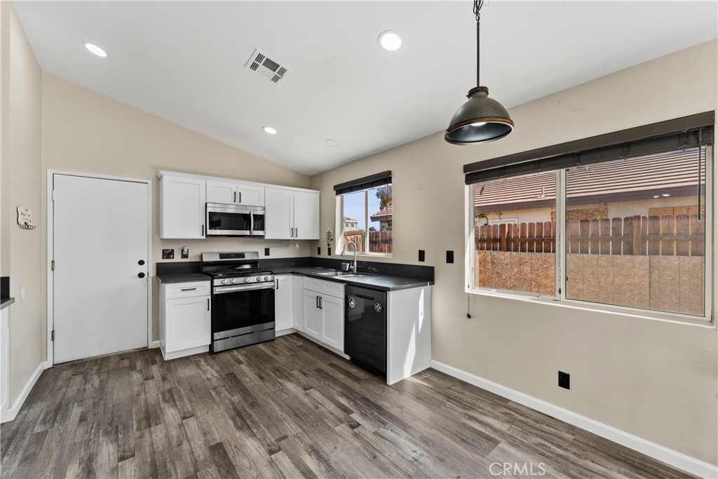 44257 Tahoe Way Property Photo 18