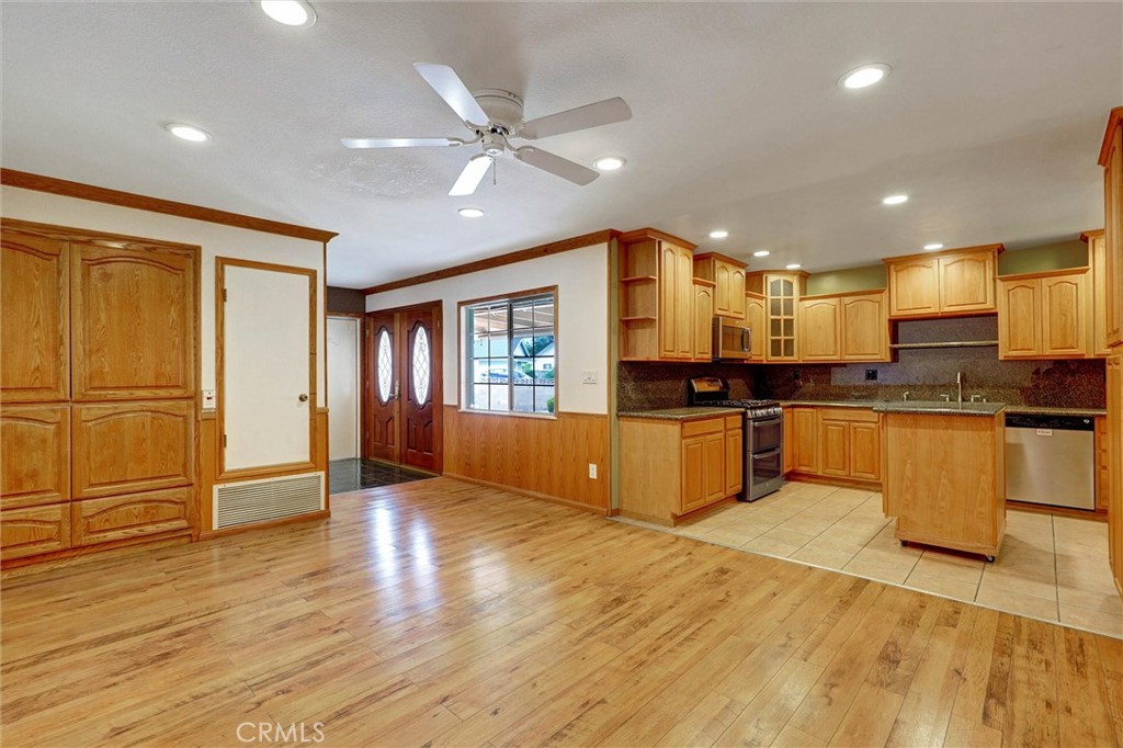 13905 Rex Property Photo 5