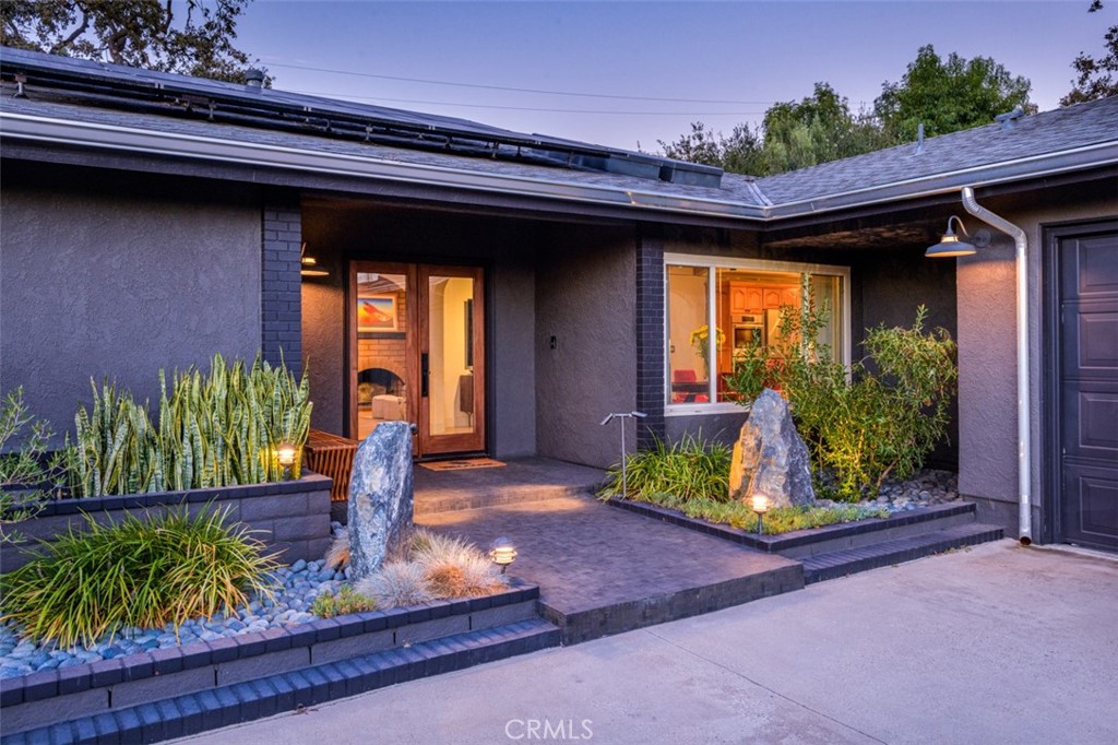 954 Encino Vista Drive Property Photo 3