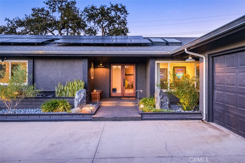 954 Encino Vista Drive Property Photo 4