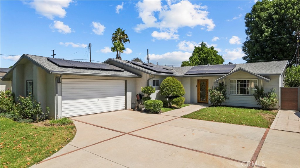 8842 Sophia Property Photo 1