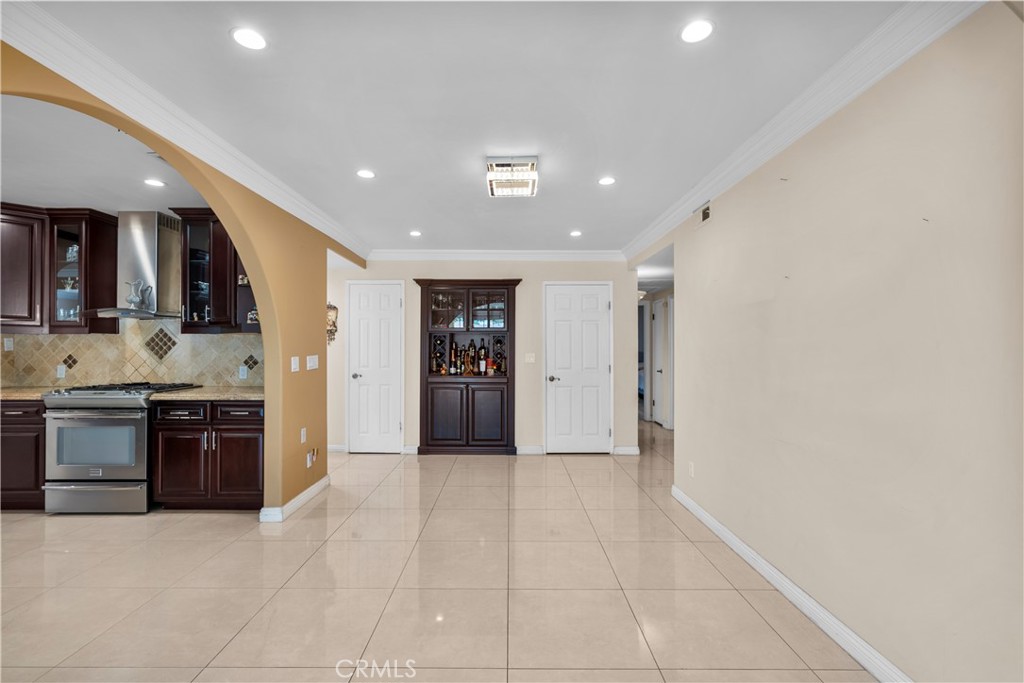 8842 Sophia Property Photo 6