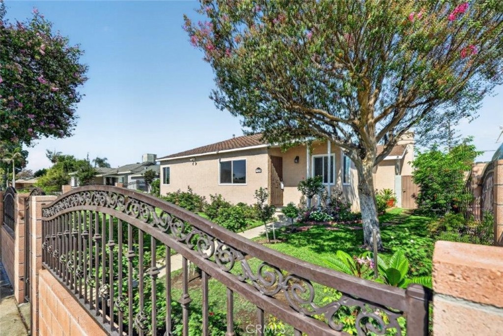 13629 Branford Street Property Photo 3