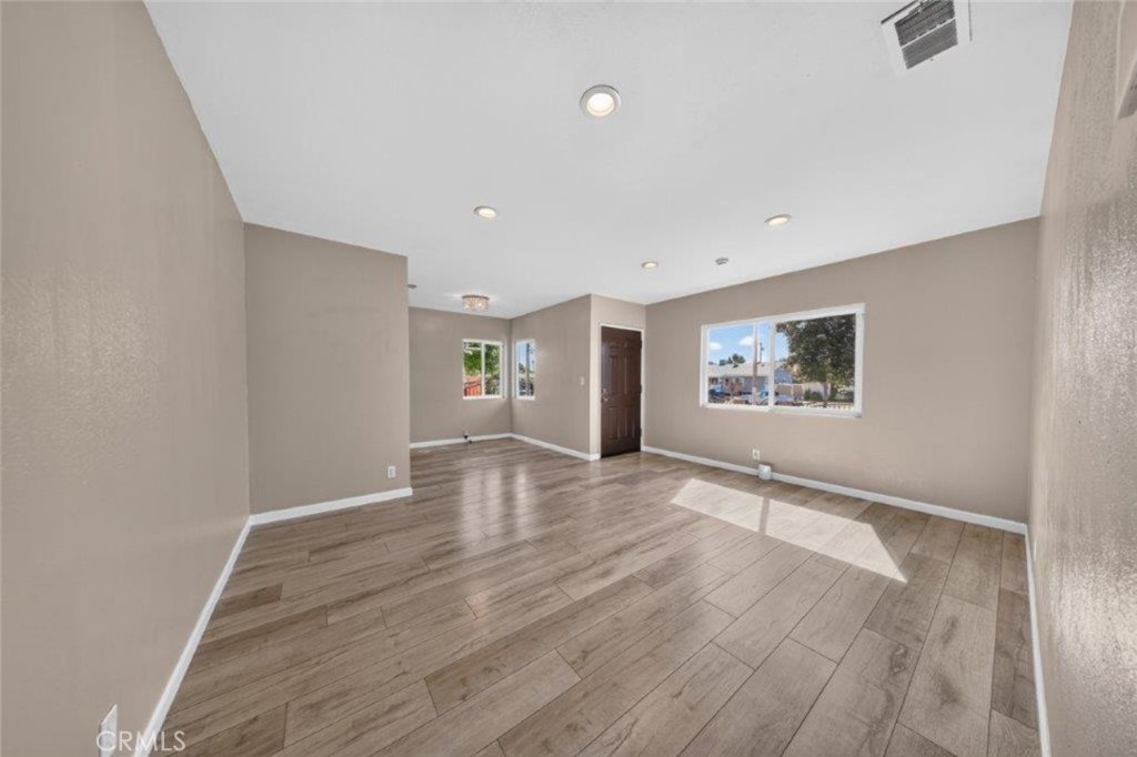 13629 Branford Street Property Photo 6