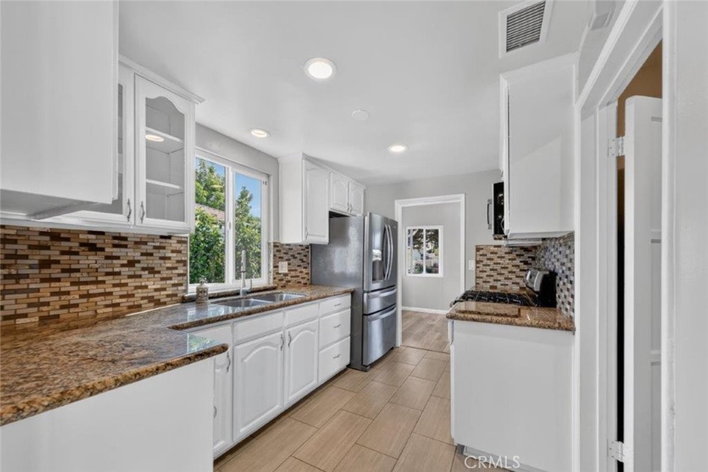 13629 Branford Street Property Photo 10