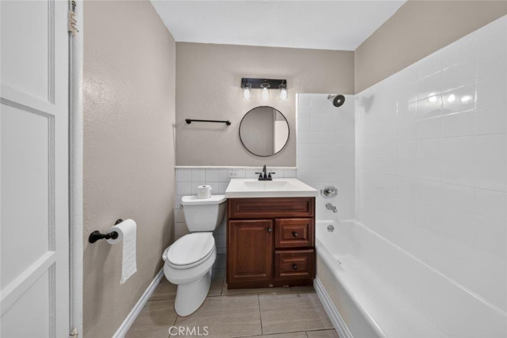 13629 Branford Street Property Photo 19