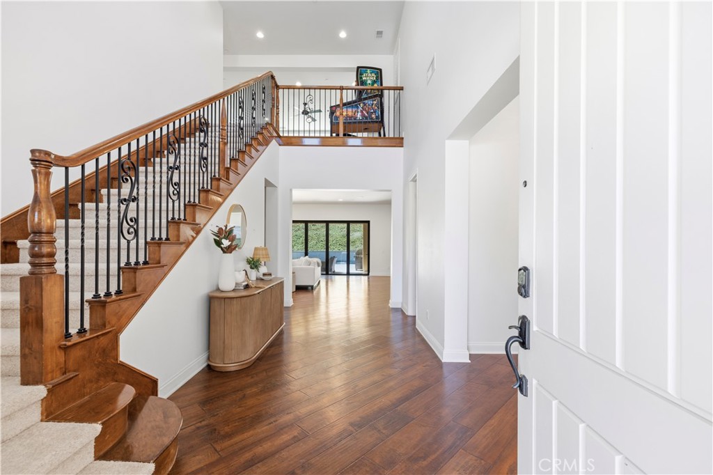 24949 Old Stone Way Property Photo 6