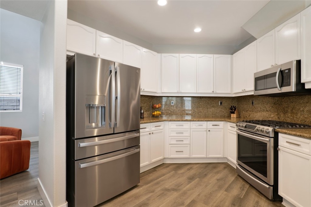 30447 Terracina Place Property Photo 11