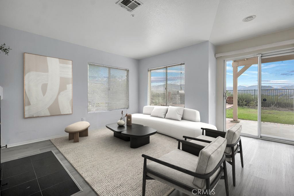 11954 Edgecliff Avenue Property Photo 12