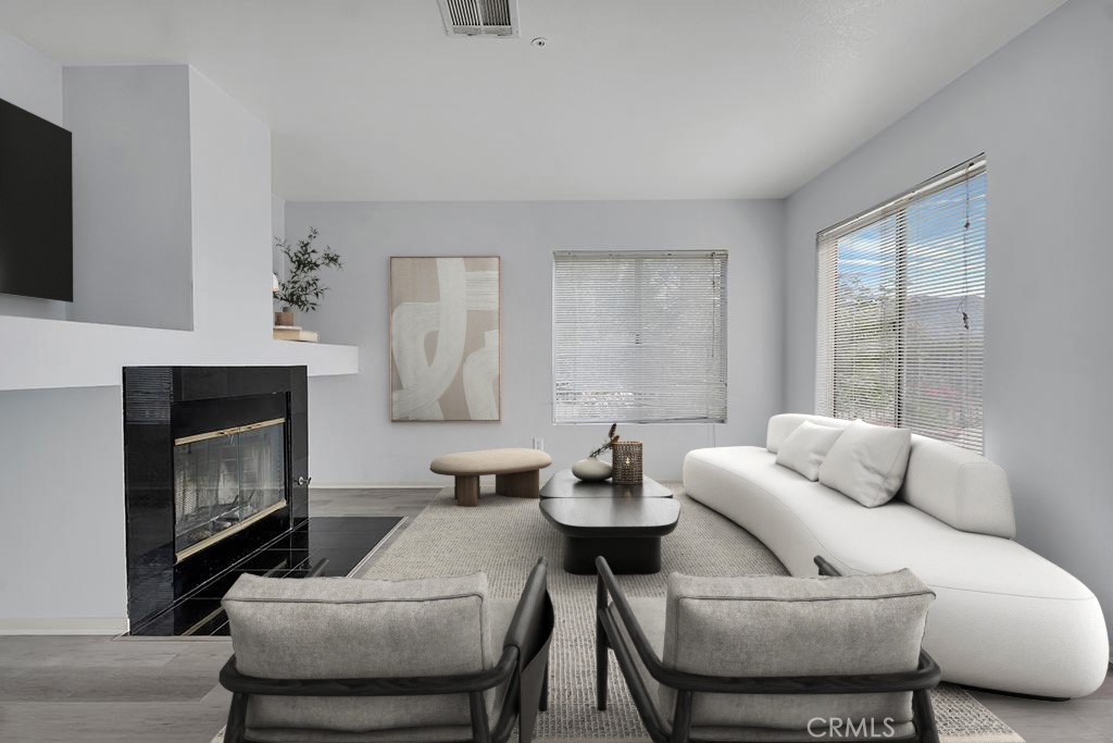 11954 Edgecliff Avenue Property Photo 14