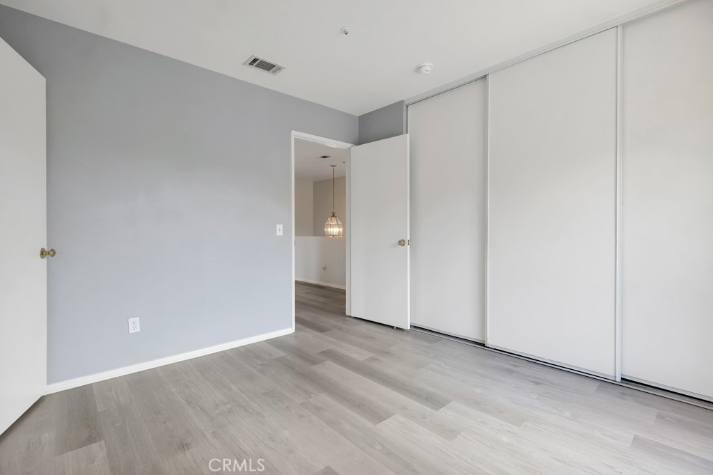 11954 Edgecliff Avenue Property Photo 23
