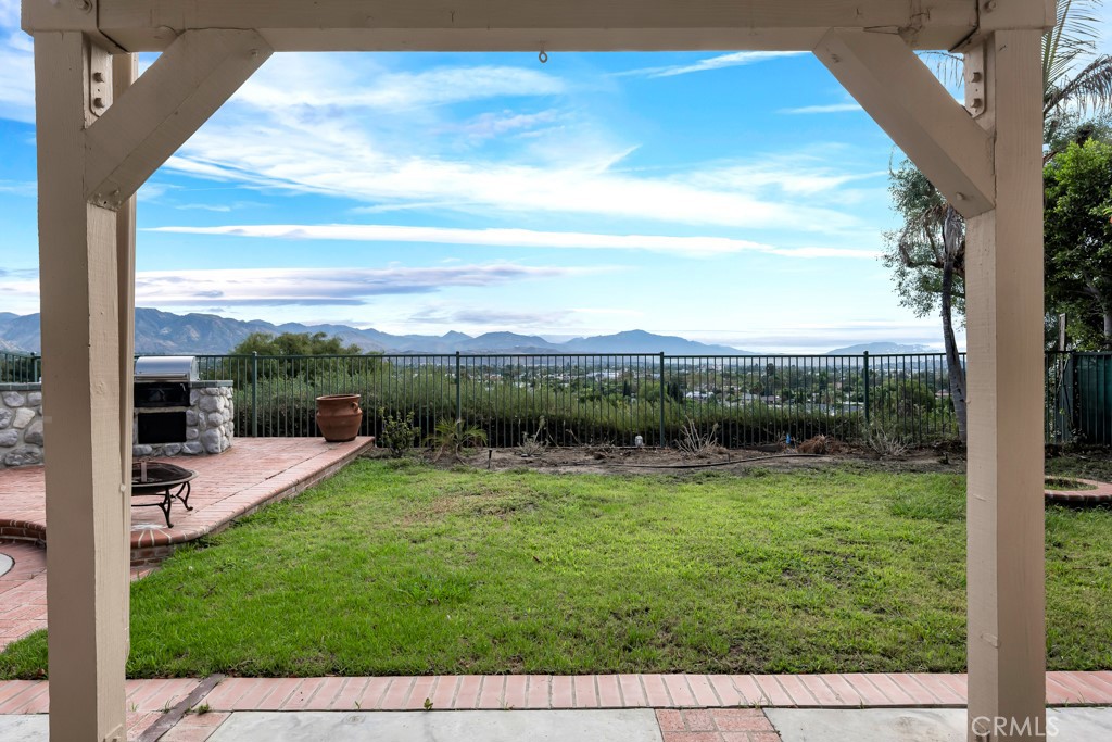 11954 Edgecliff Avenue Property Photo 30
