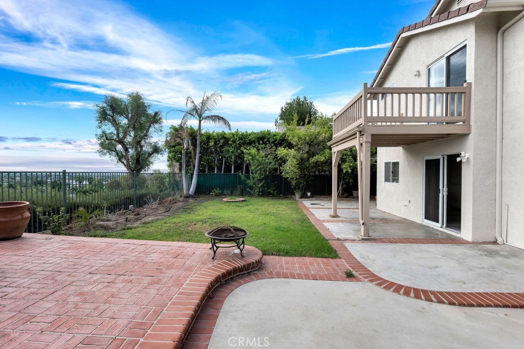 11954 Edgecliff Avenue Property Photo 32