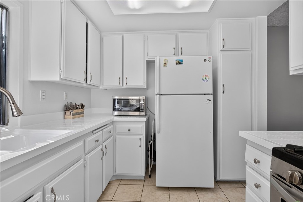 14168 Oro Grande St. Property Photo 12