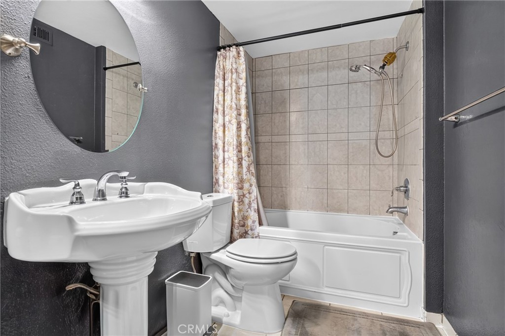 14168 Oro Grande St. Property Photo 24