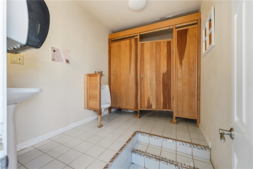 48245 235th W Property Photo 41