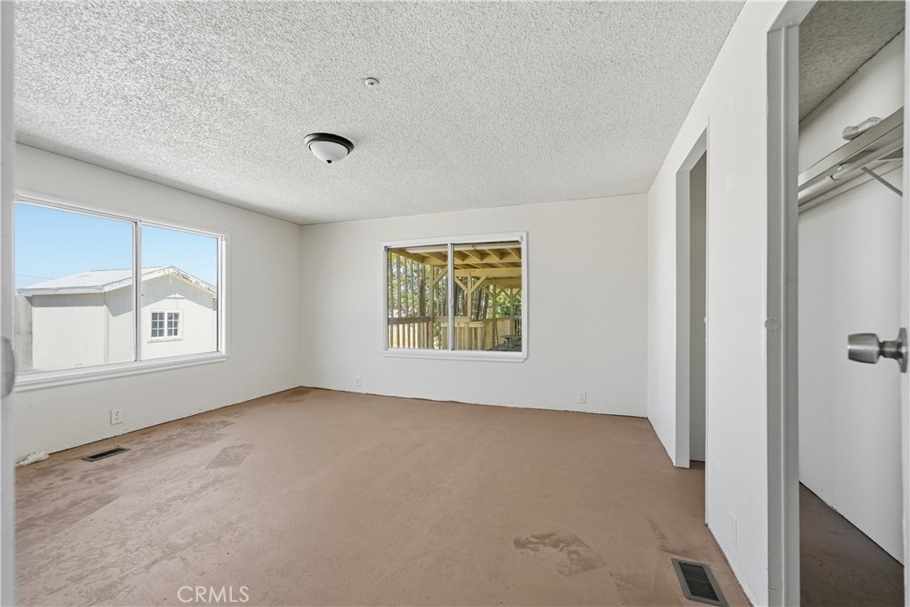 48245 235th W Property Photo 43